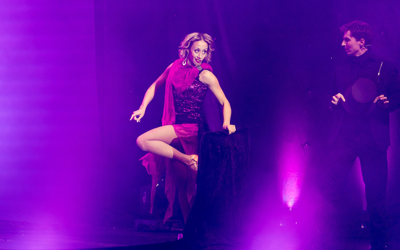 Quick Change Show Maxim Maurice